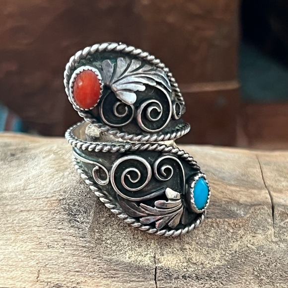 Vintage Native American Sterling Silver Turquoise and Coral Ring - Picture 1 of 9